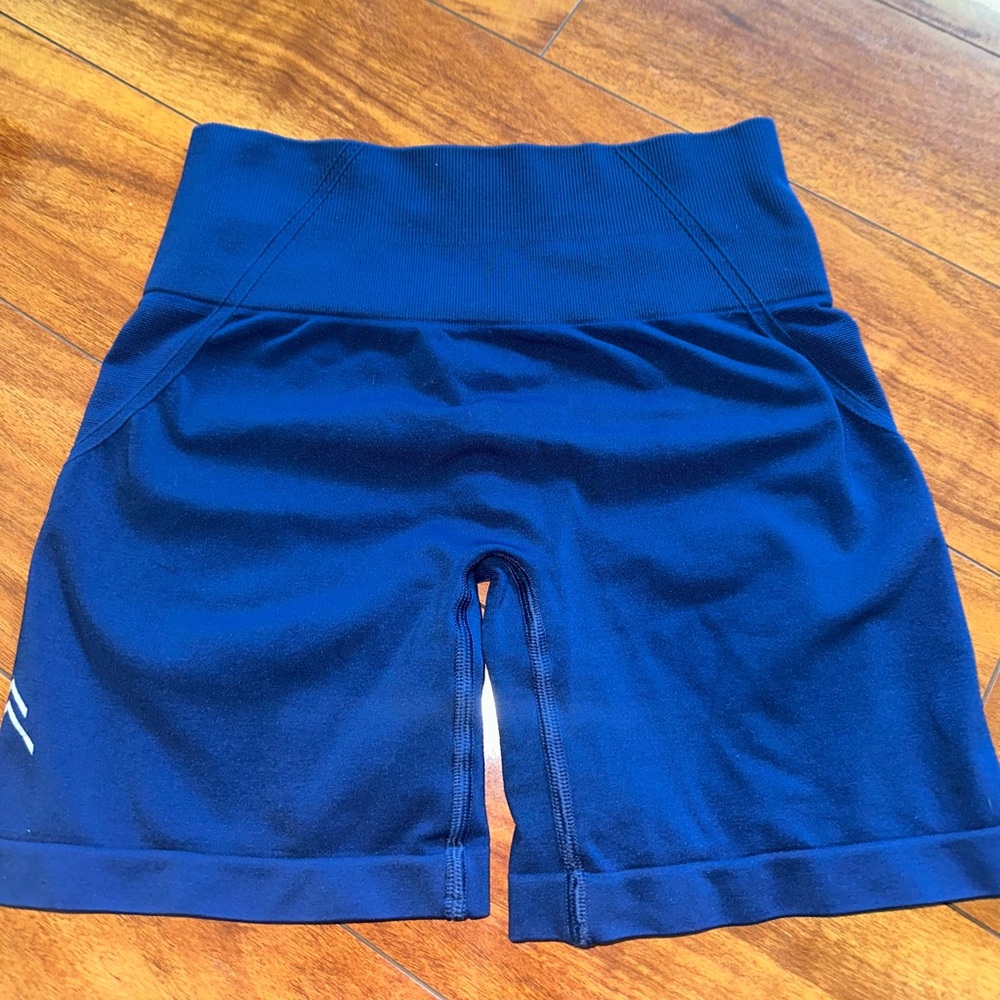 Oner active blue effortless shorts sz small